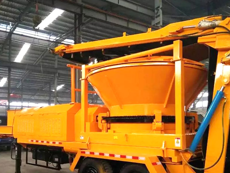 樹根粉碎機.jpg