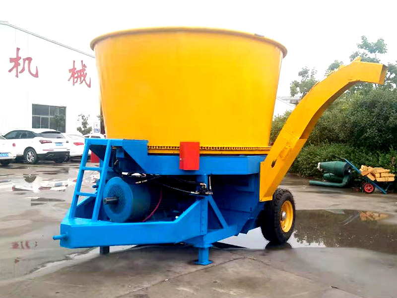 稻草捆粉碎機(jī).jpg